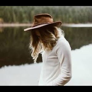 Minnetonka Outback hat